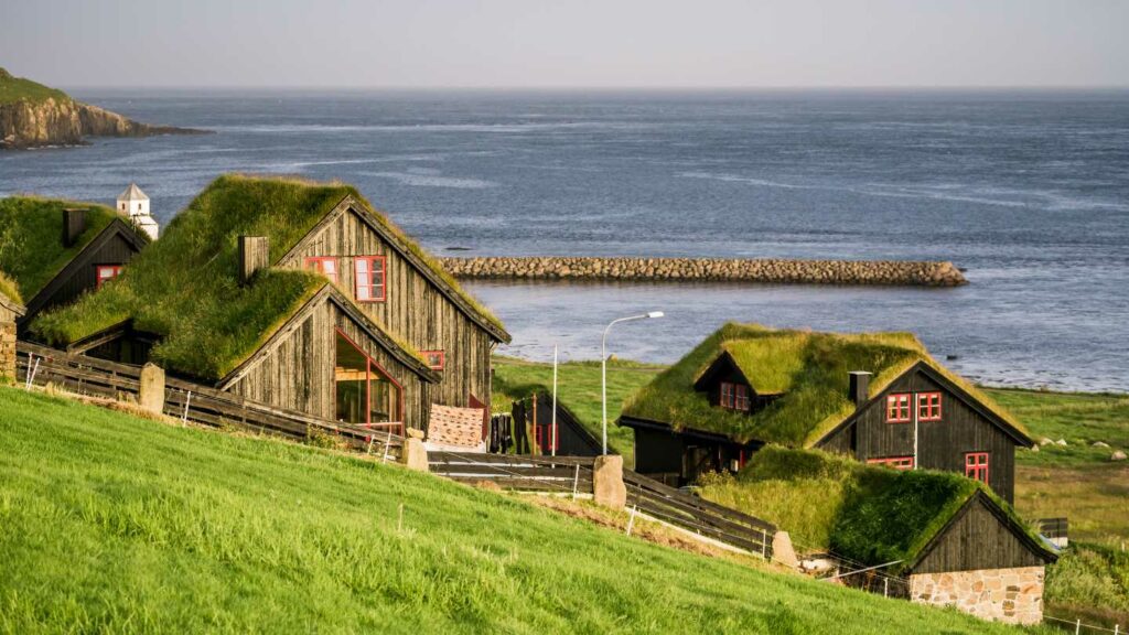 Hidden Gems: Unique Travel Spots You Need to Explore in 2025 - Image 4