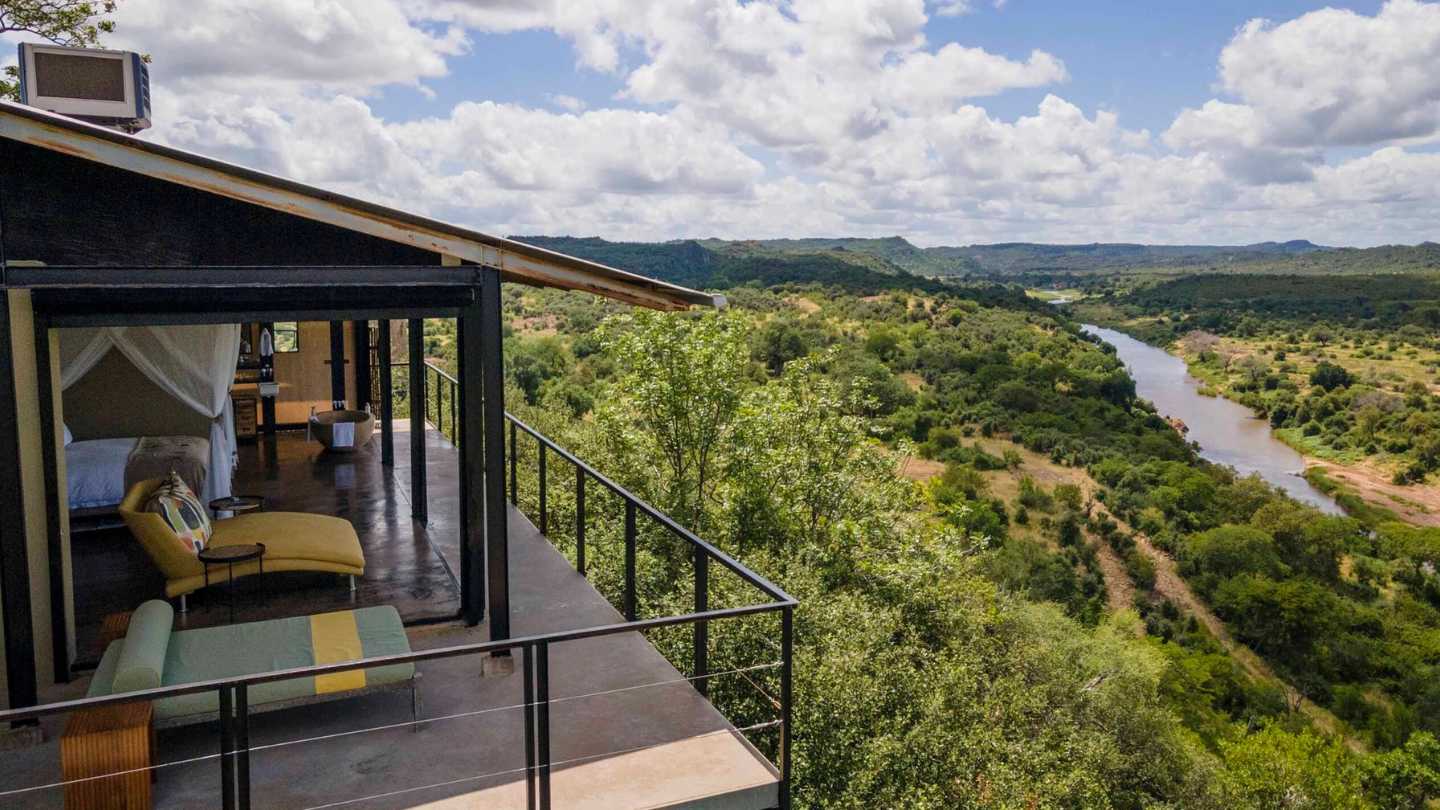 Hotel of the Week: The Outpost Lodge – Northern Kruger - Featured Image